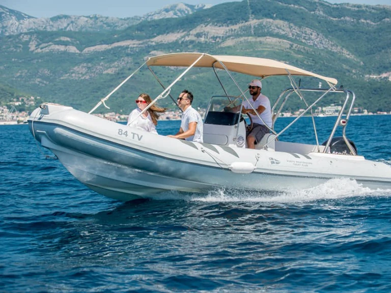 Yacht charter Tivat - Stingray-Boats Stingray Predator 640 on SamBoat