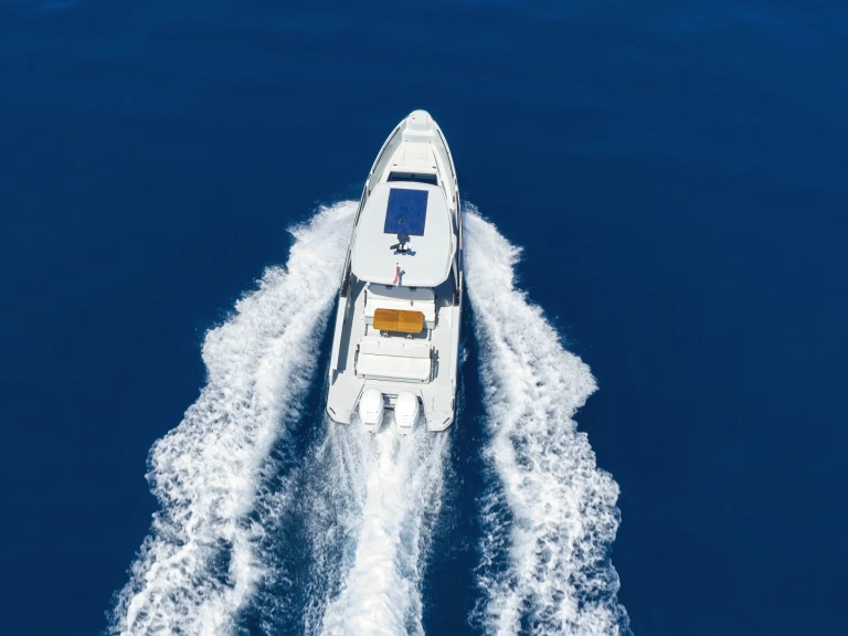 Hire Motorboat Saxdor with a boat licence