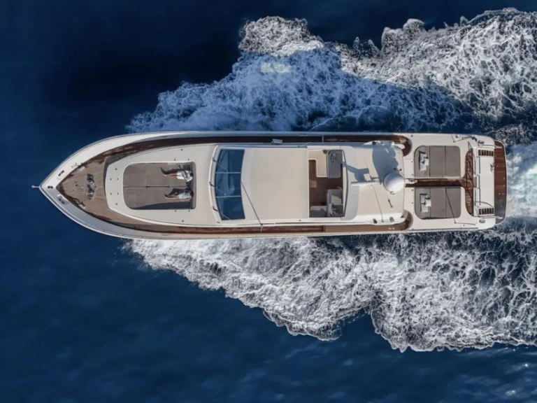 Cantieri di Arno Leopard 27 charter bareboat or skippered in  Port Grimaud