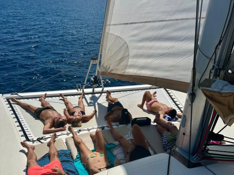 Catamaran hire in Ibiza Town - Fountaine Pajot Helia 44