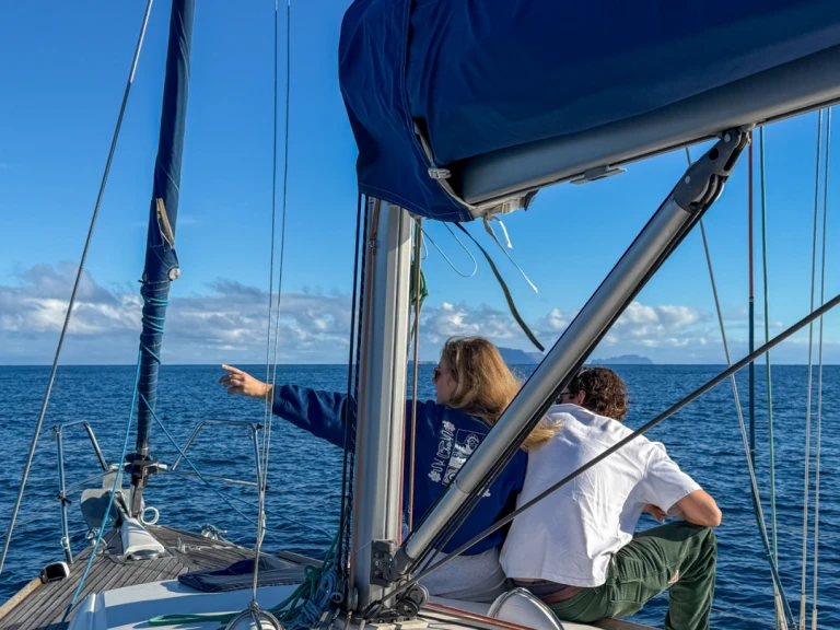 Sailboat hire in Caniçal - Dufour Dufour 325 Grand Large
