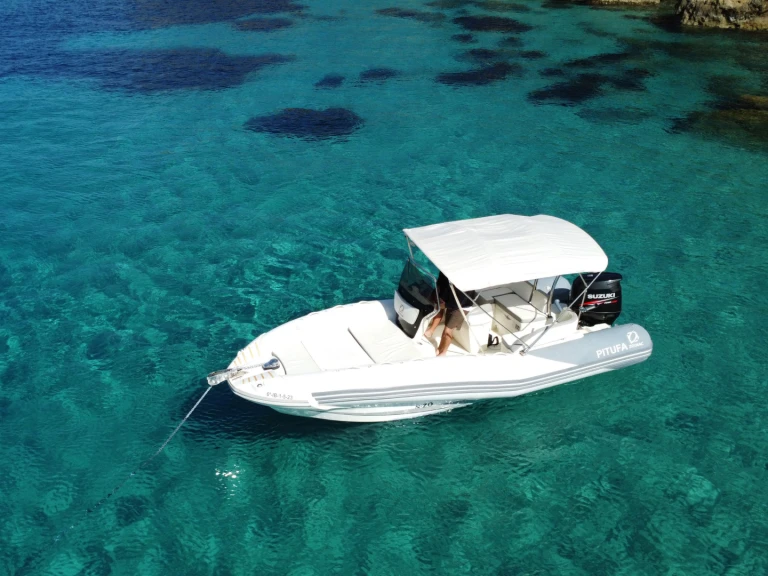 Hire a Zodiac N-ZO 600 Santa Eulària des Riu