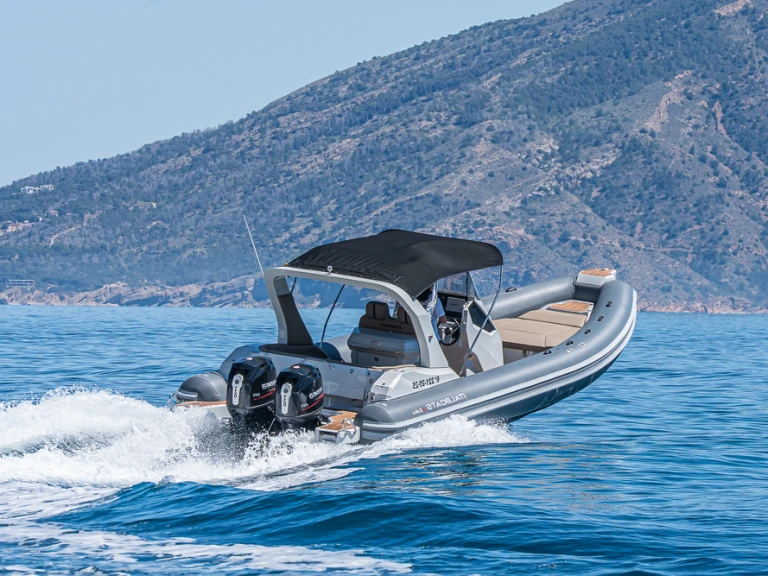 Italboats Stingher 28GT charter bareboat or skippered in  Altea