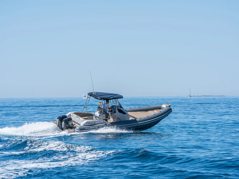 Italboats Stingher 28GT Lux charter bareboat or skippered in  Altea