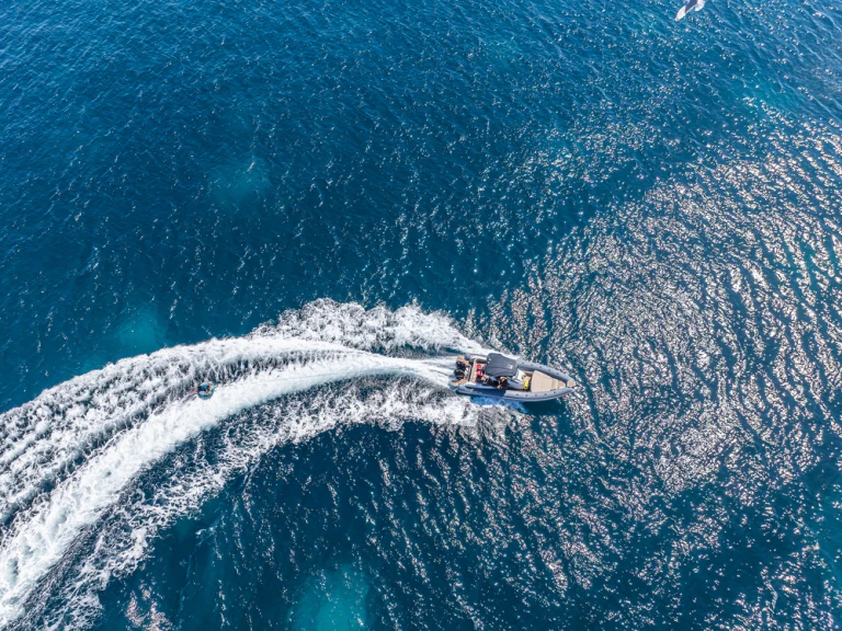 Yacht charter Altea - Italboats Stingher 28GT Lux on SamBoat