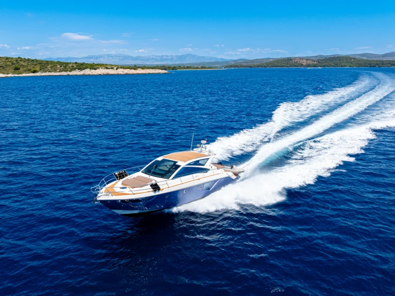 Hire Luxury Yacht with or without skipper Cranchi Split