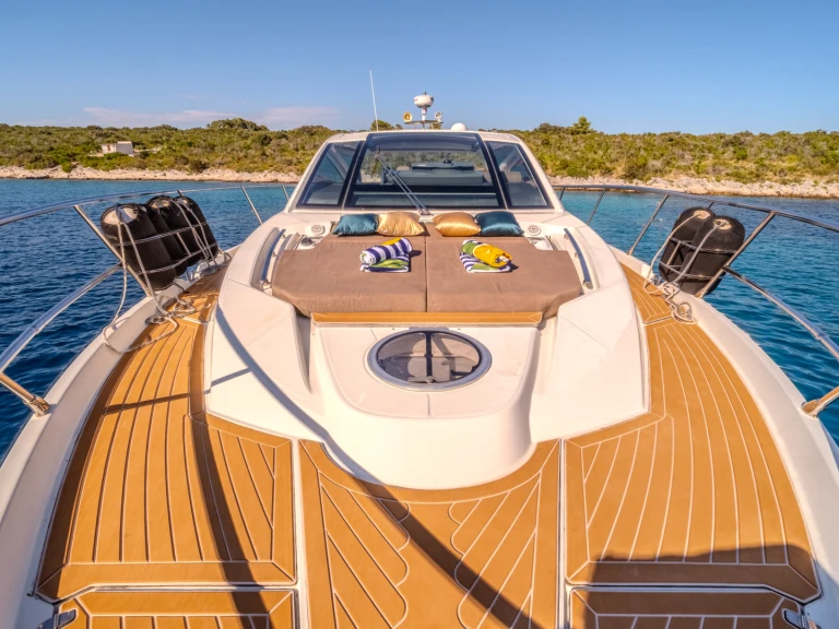 Yacht charter Split - Cranchi Cranchi 56 ST on SamBoat