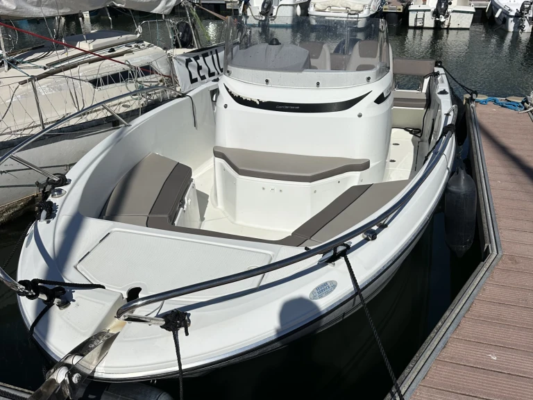 Motorboat to hire Le Havre at the best price
