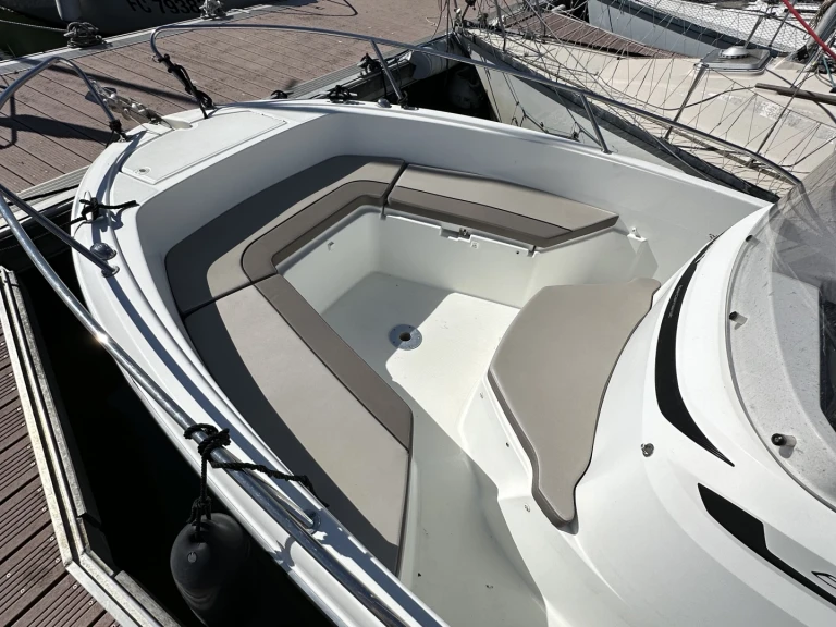 Yacht hire Le Havre cheap CAP CAMARAT 6,5 CC Style