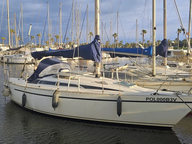 Sailboat hire in Valencia - Moody Moody 31 MK II