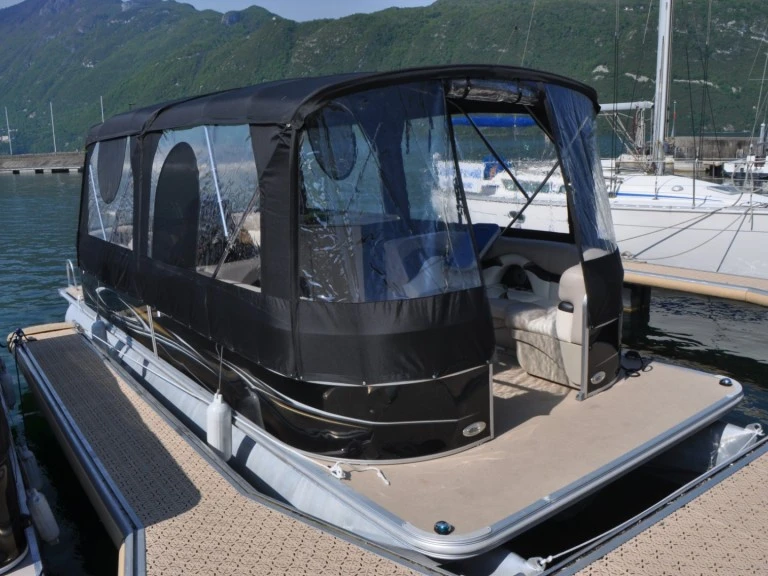 Motorboat hire in Aix-les-Bains - Smoker Craft Inc Sylvan Mirage Cruise
