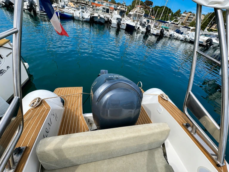 Yacht hire Saint-Raphaël cheap Tempest 700