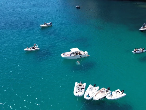 Hire Motorboat Italmar with a boat licence
