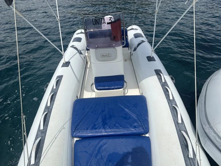 Yacht hire Costa Rei cheap 540