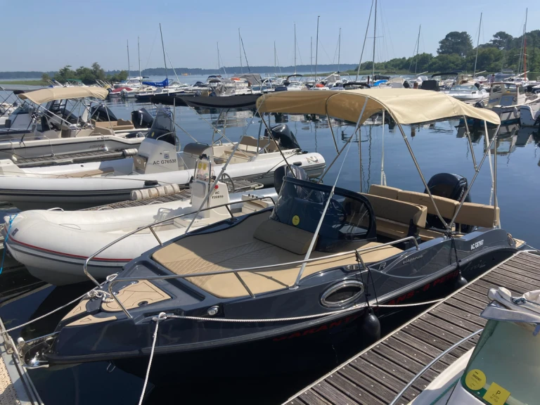 Nireus 53 Elegance charter bareboat or skippered in  Sanguinet