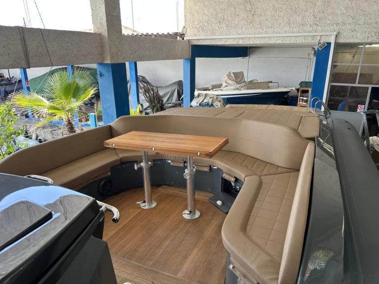 Hire RIB Sacs with a boat licence
