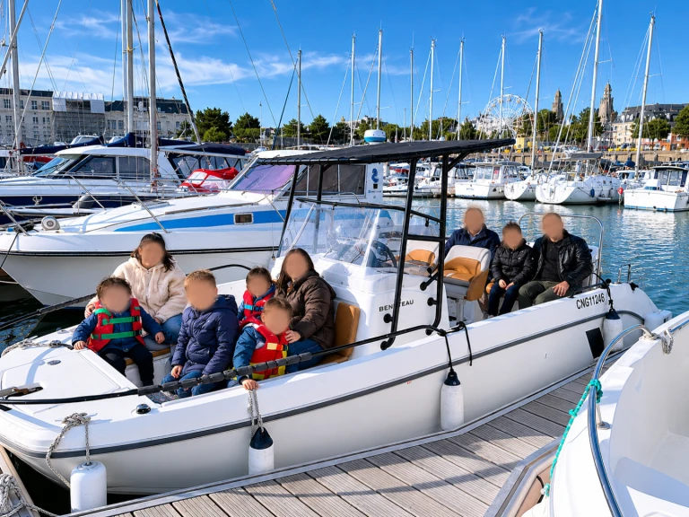 Yacht charter Deauville - Bénéteau Flyer 7 on SamBoat