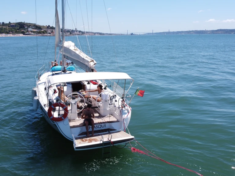Sailboat hire in Lisbon - Bavaria Bavaria 40 Cruiser