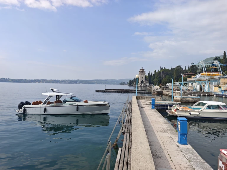 Hire Motorboat with or without skipper Saxdor Sirmione