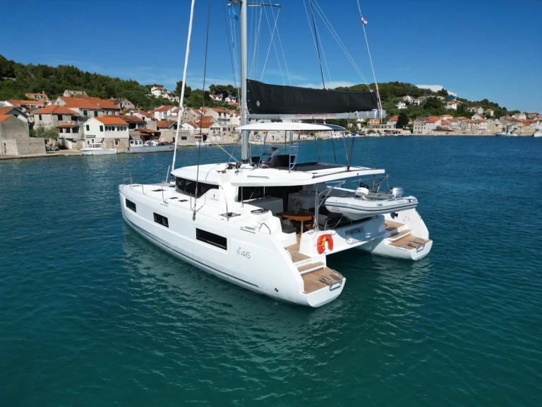 Hire Catamaran with or without skipper Lagoon Sant Antoni de Portmany
