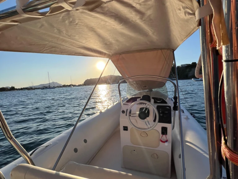Hire RIB with or without skipper Valiant Torre Annunziata