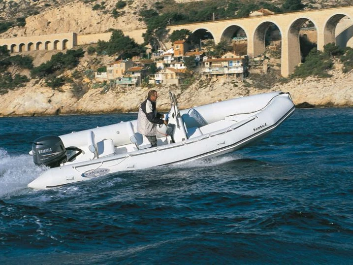 Charter a Bombard Explorer 640 in Concarneau on Samboat