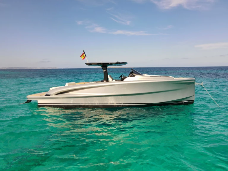Motorboat hire in Spain - Solaris Power Solaris Power Open 40