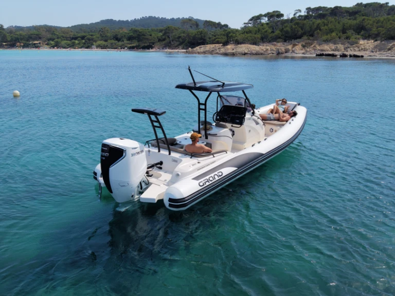 Hire RIB Nuova Jolly with a boat licence