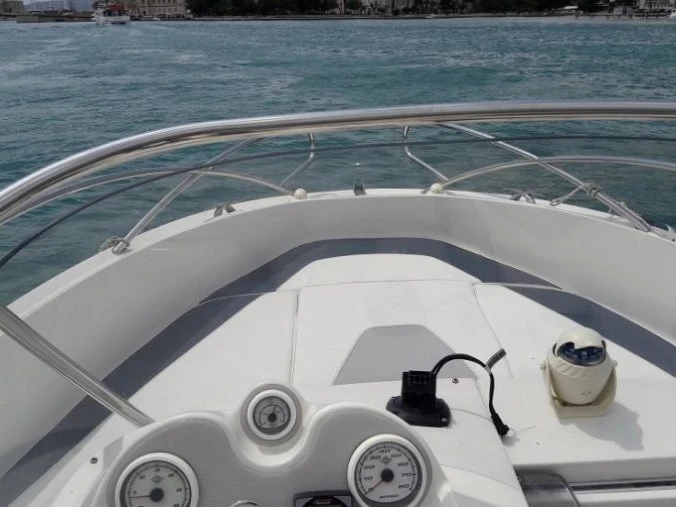 Yacht charter Split - Quicksilver Quicksilver 635 Commander on SamBoat
