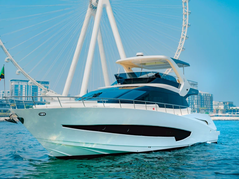 Yacht charter Dubai Marina -  Luxury Motor Yacht X32 on SamBoat