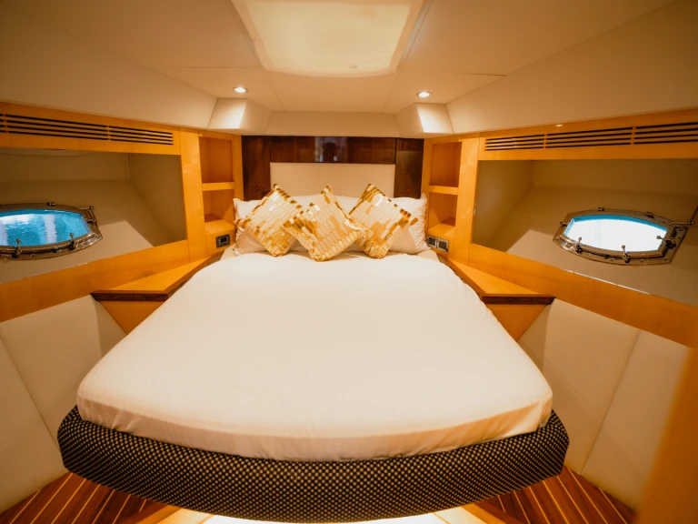 Yacht hire Dubai Marina cheap Luxury Motor Yacht X3