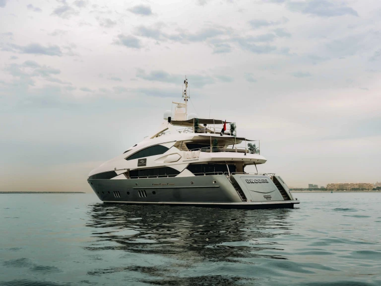 Yacht hire Dubai Marina cheap Sunseeker 40 Luxury MY