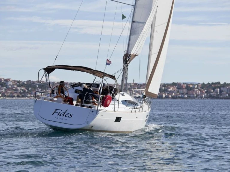 Yacht charter Pula - Elan Impression 40 on SamBoat