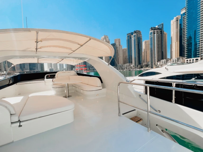 Yacht charter Dubai Marina -  Luxury Motor Yacht X16 on SamBoat