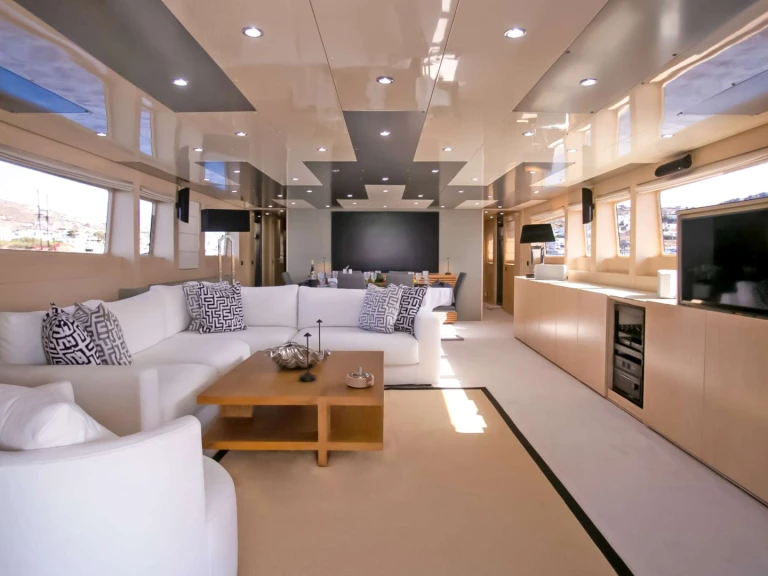 Charter a Baglietto Sofia Y in Salamis on Samboat