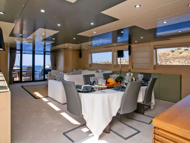 Luxury Yacht to hire Ornos at the best price