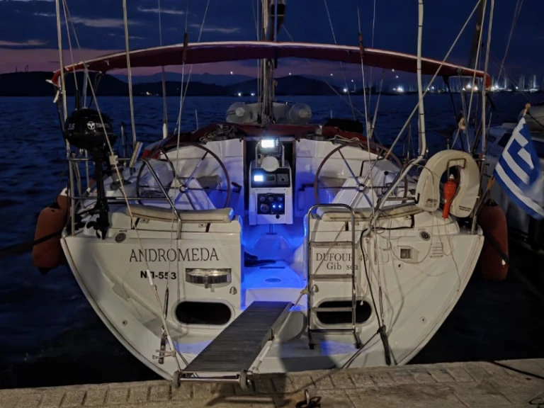 Dufour Dufour Gib Sea 43 charter bareboat or skippered in  Préveza