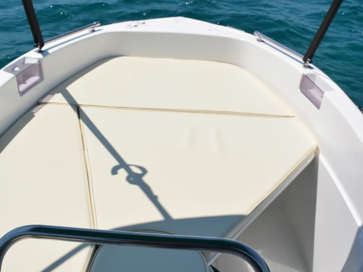 Charter a  Compass 400 GT in Sitges on Samboat