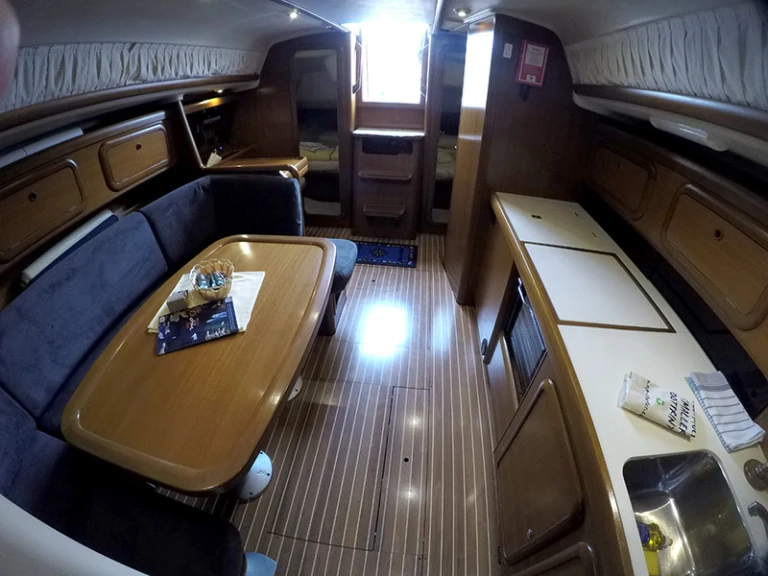 Yacht charter Šibenik - Grand Soleil Grand Soleil 40 on SamBoat
