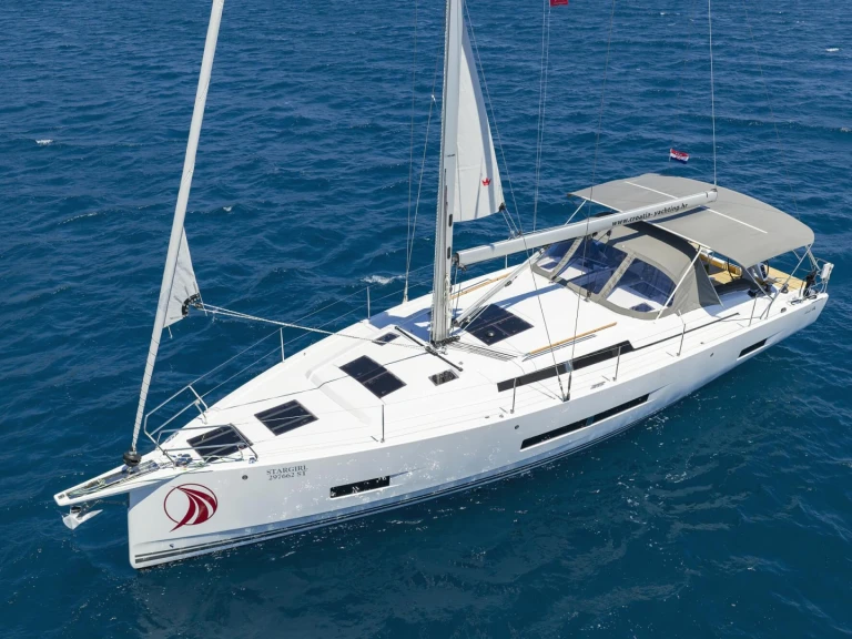 Charter a Hanse Hanse 460 in Kaštela on Samboat