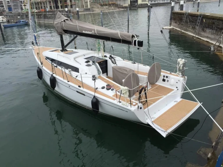 Dehler Dehler 38 charter bareboat or skippered in  Marseille