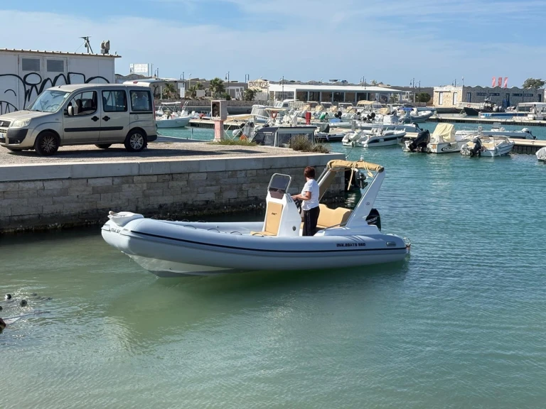 Charter a Micucci Mik Boat 560 in Vieste on Samboat