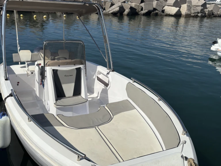 Motorboat hire in Salerno - Next Next