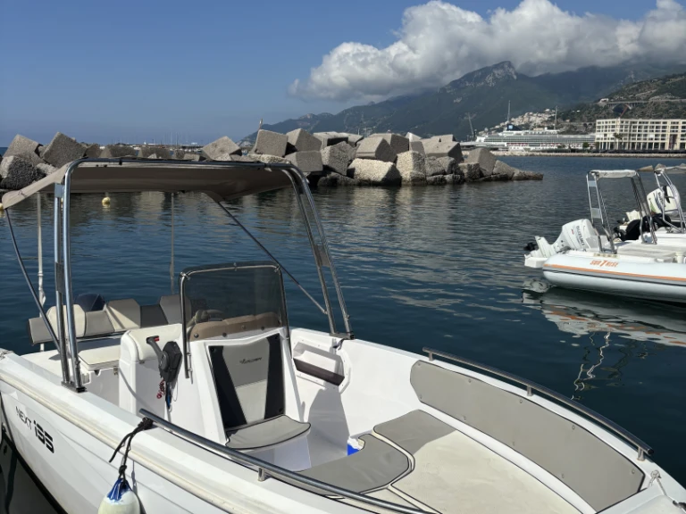 Hire Motorboat Next with a boat licence