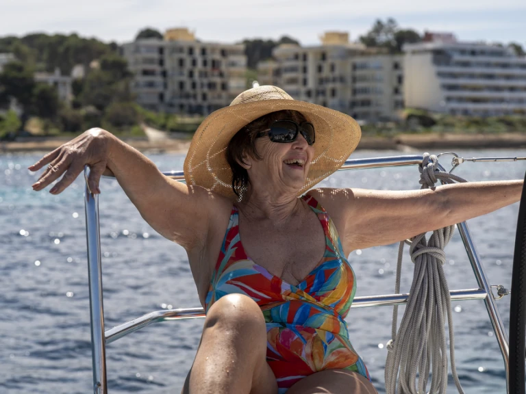 Yacht hire s'Arenal cheap Oceanis 37.1