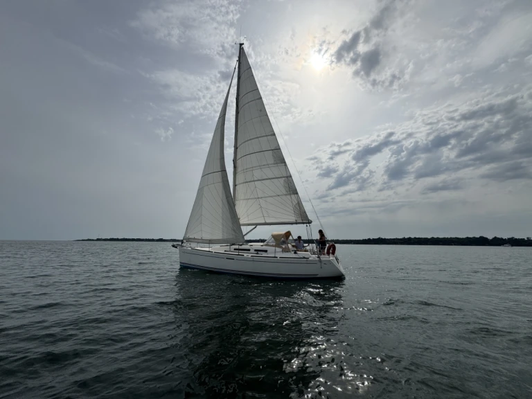 Dufour Dufour 34 E Performance charter bareboat or skippered in  La Forêt-Fouesnant