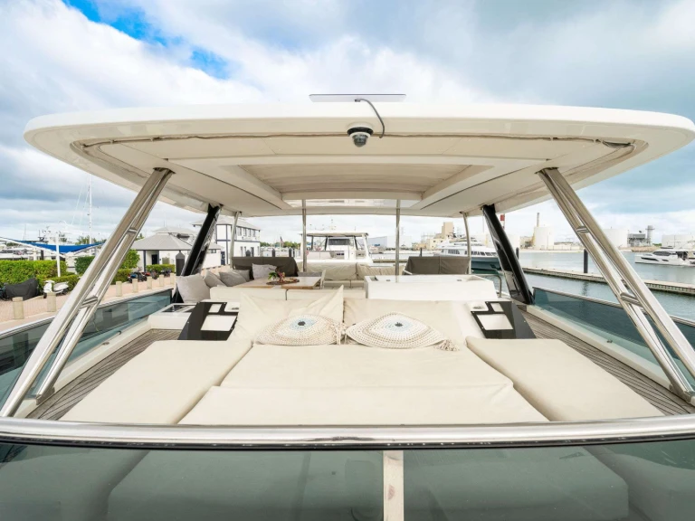 Yacht charter Bay Street Marina - Lagoon Lagoon 630 Motor Yacht on SamBoat