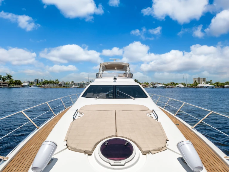 Hire a Azimut 64 Flybridge Fort Lauderdale