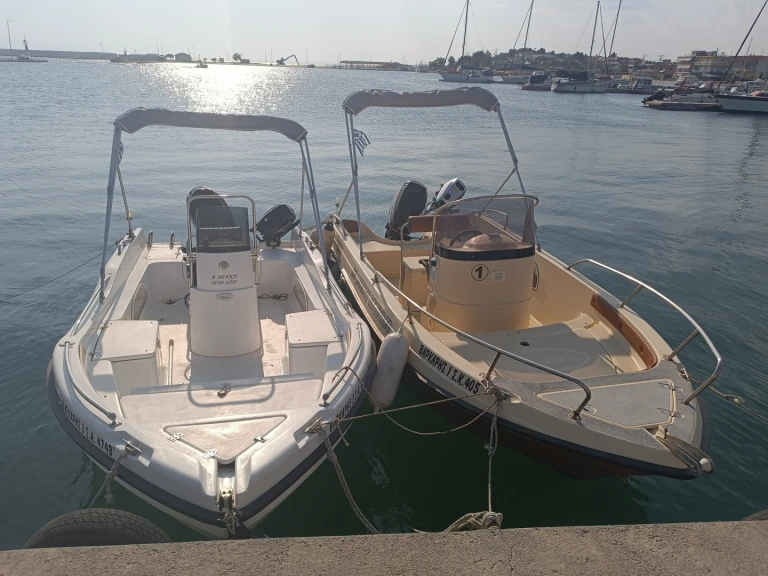 Yacht hire Chalkidikís cheap KAVEIROS