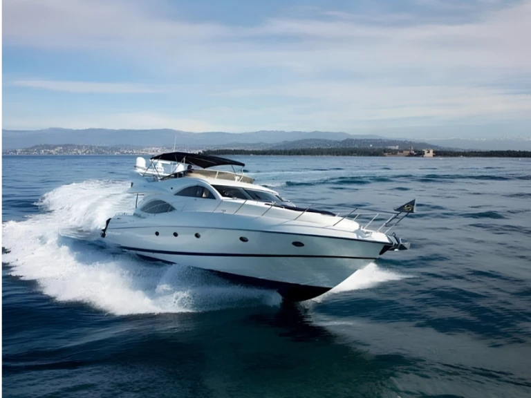 Hire Luxury Yacht with or without skipper Sunseeker Agropoli